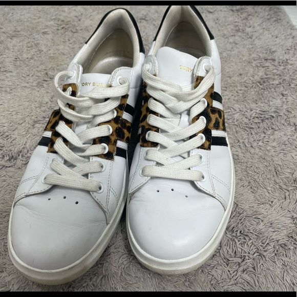 Tory Burch Howell Sneaker - Picture 1 of 3
